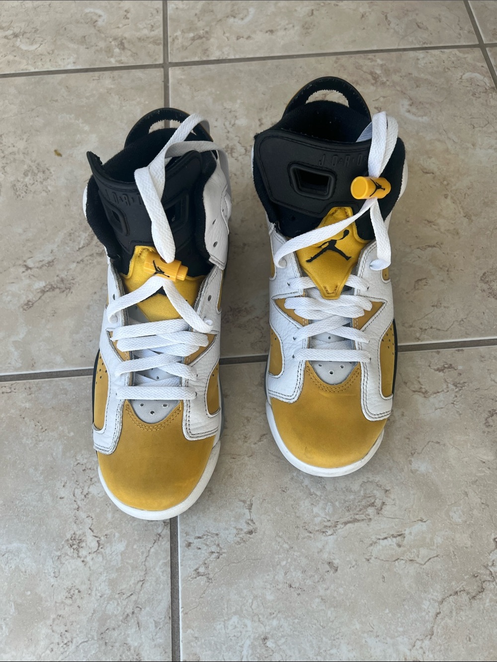 Jordan 6 Kids High-Top Sneakers in White, Gold and Black